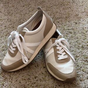 Altar’d State Women's White and Tan Sneakers